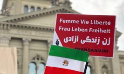 هزاران نفر مقابل پارلمان سوئیس شعار زن زندگی آزادی سر دادند